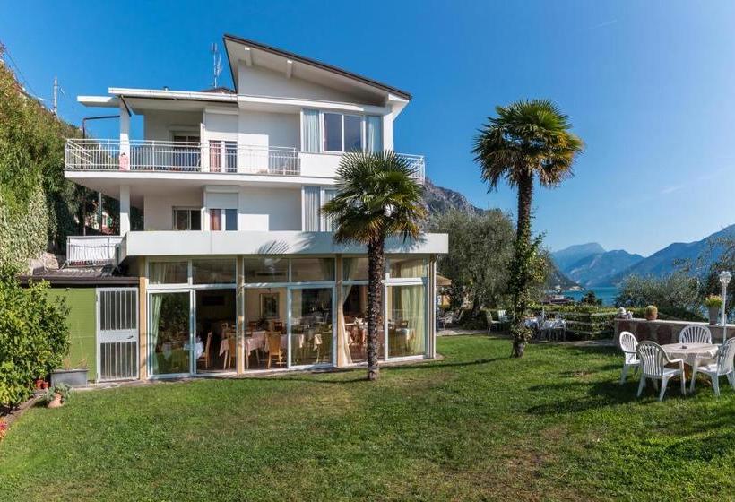 هتل Riviera Panoramic Green Resort