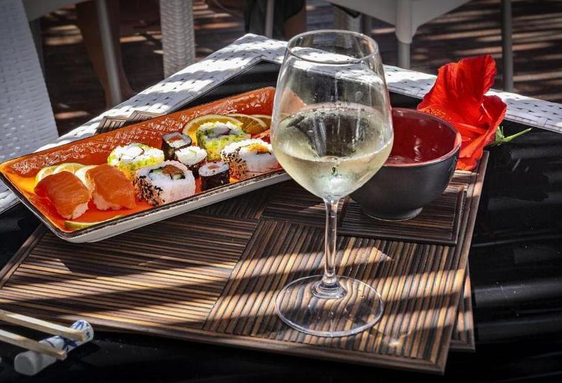 هتل Smart Suite & Apartments