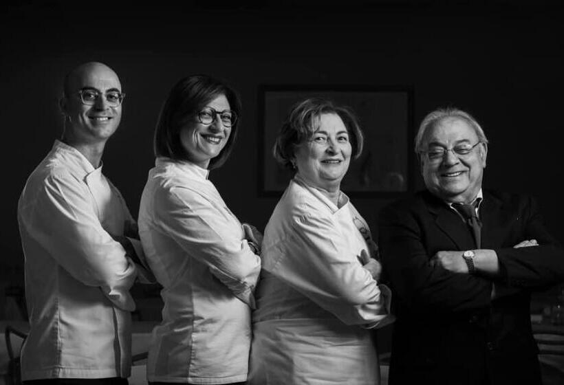 Ristorante Hotel Lucia 100 Mt Dal Mare