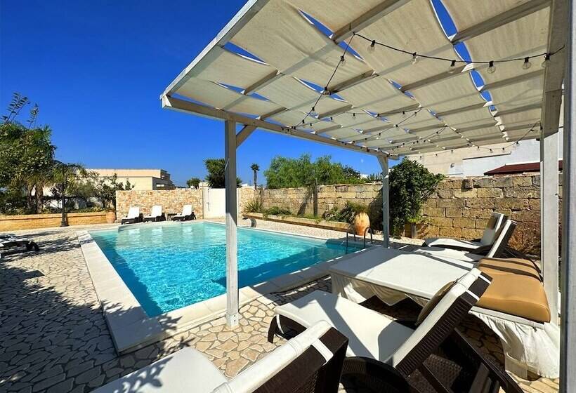 Villa B&b Antiche Macine Del Salento