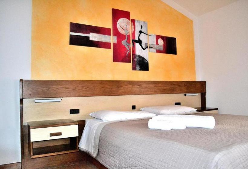 צימר Alloggio La Pesa