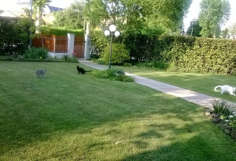 مبيت وإفطار Le Tre Grazie