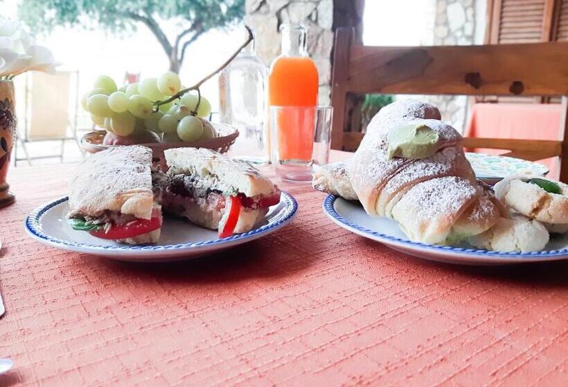 Al Vecchio Pontile Bed And Breakfast