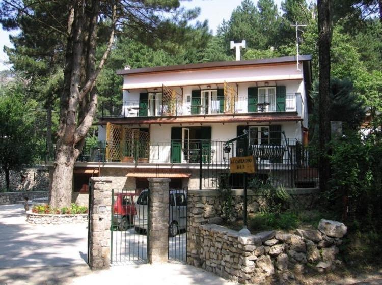 ベッドアンドブレックファースト Al Castagno