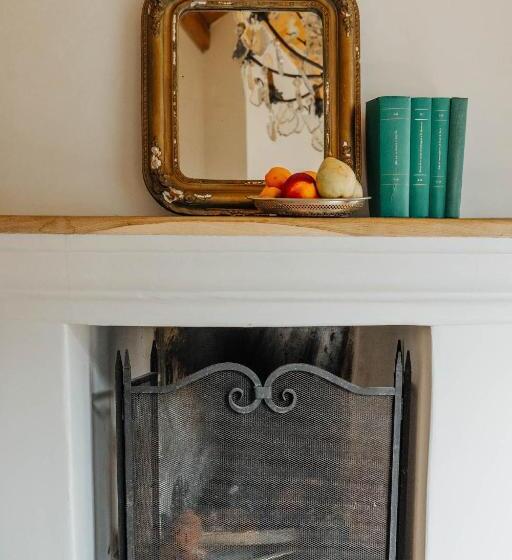 مبيت وإفطار Apricus Locanda Boutique