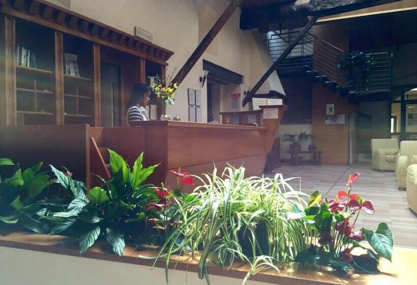 تختخواب و صبحانه Casa Religiosa Di Ospitalità San Ponziano