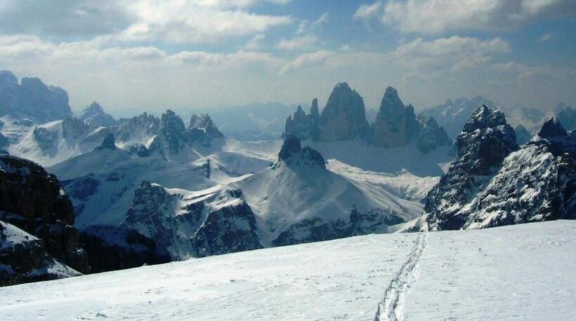 צימר Garni Appartments Helvetia