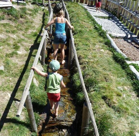 צימר Haus Lasaun