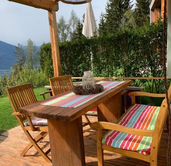 צימר Haus Lasaun