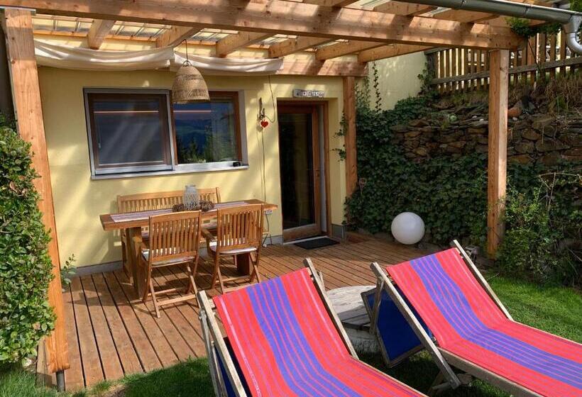 צימר Haus Lasaun