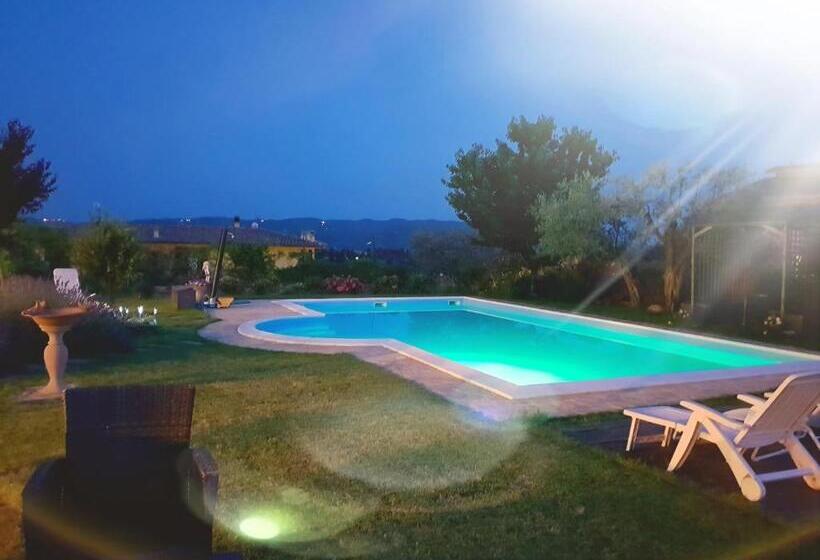 مبيت وإفطار Il Belvederino