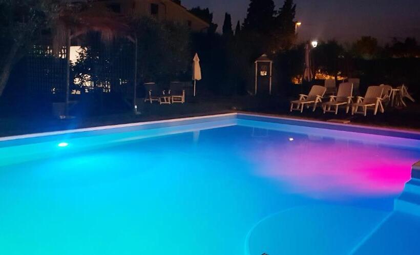 مبيت وإفطار Il Belvederino