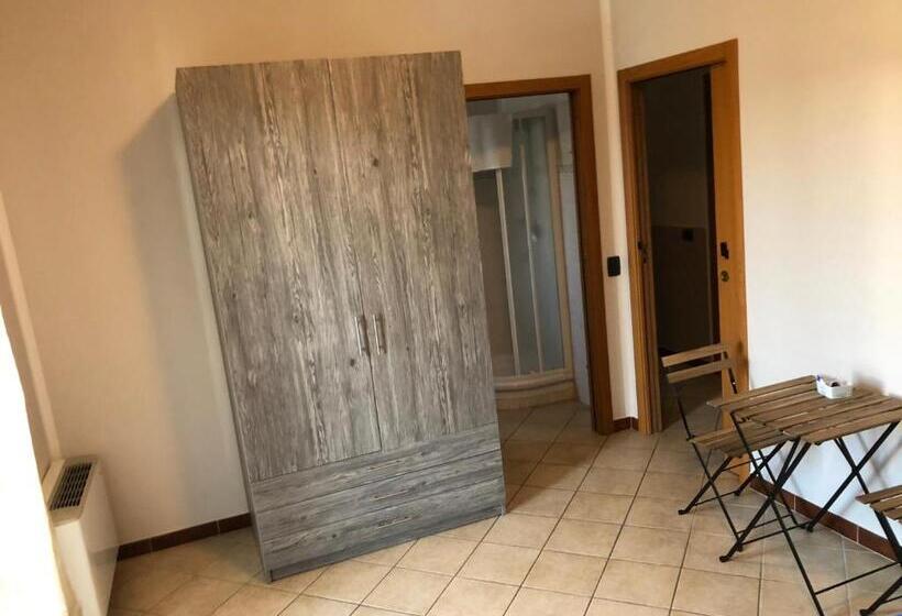 مبيت وإفطار Il Gatto E La Volpe