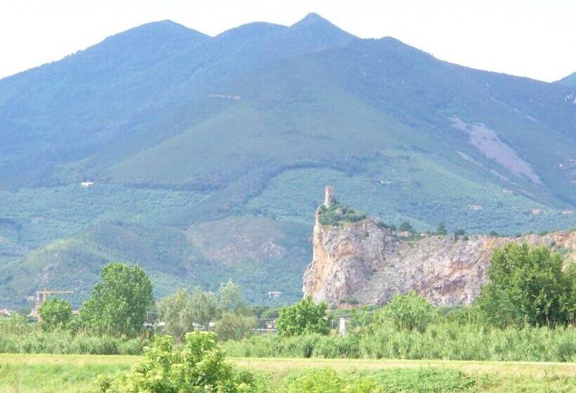 مبيت وإفطار La Convenienza