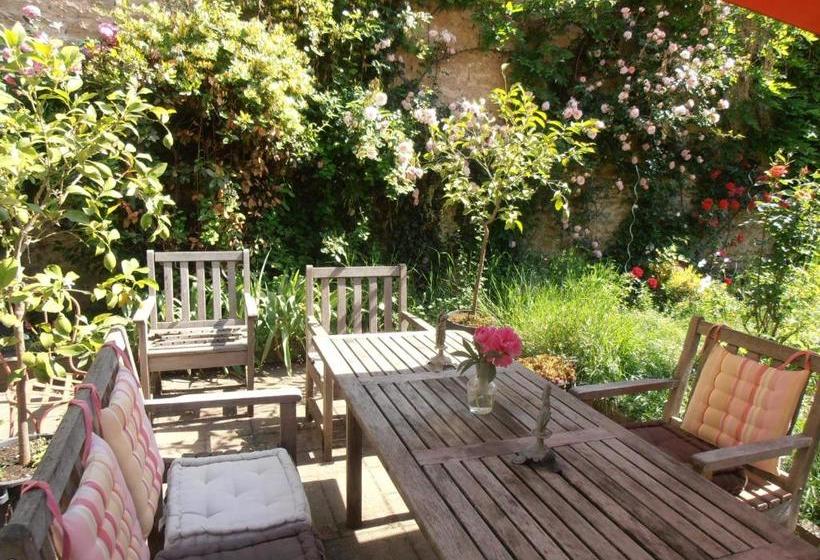 Bed and Breakfast La Maison Tupinier