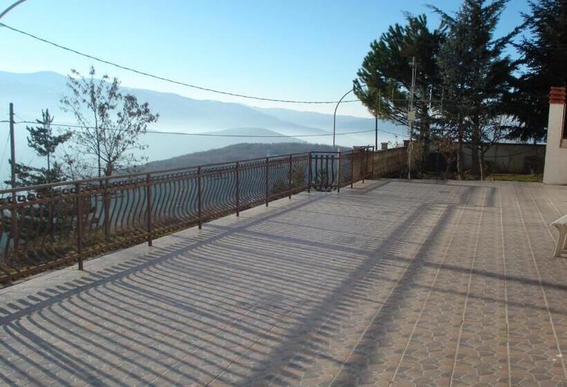 مبيت وإفطار La Pretèra