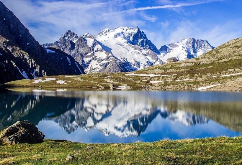 צימר La Roche Meane