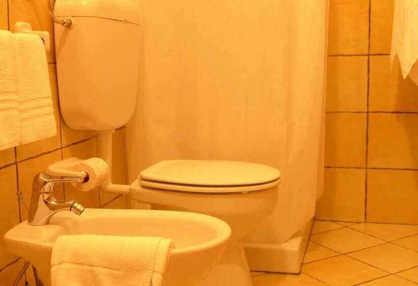 تختخواب و صبحانه La Suma Sumalia