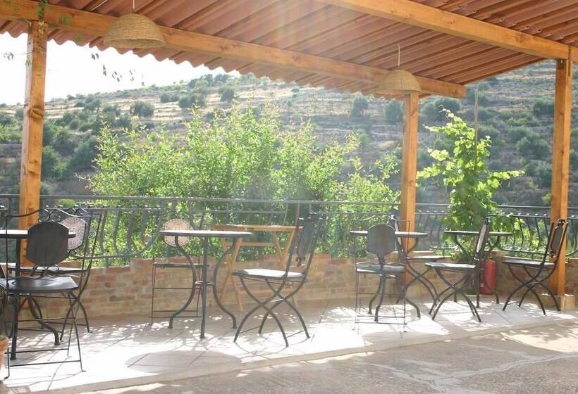 تختخواب و صبحانه La Suma Sumalia