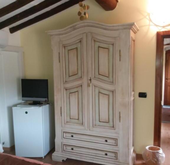 تختخواب و صبحانه Le Travi