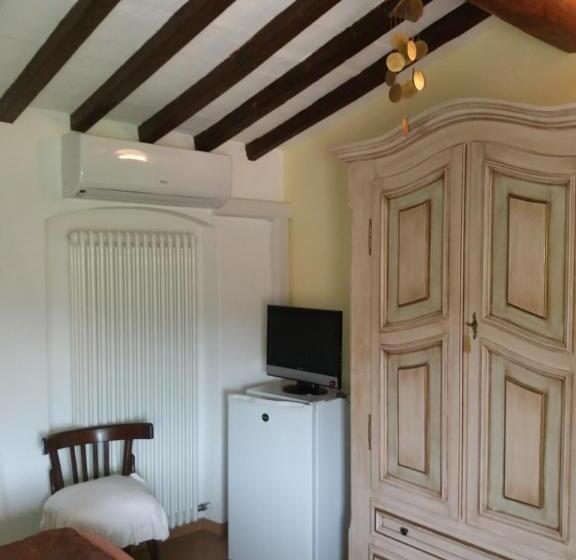 تختخواب و صبحانه Le Travi