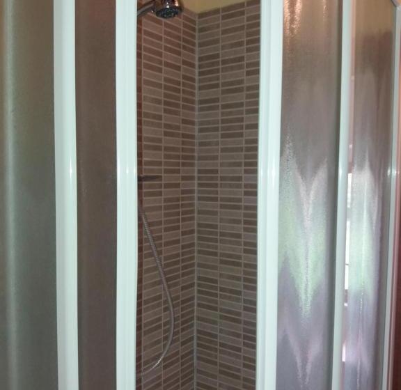 تختخواب و صبحانه Le Travi