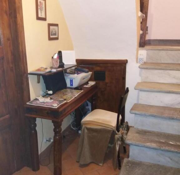 تختخواب و صبحانه Le Travi