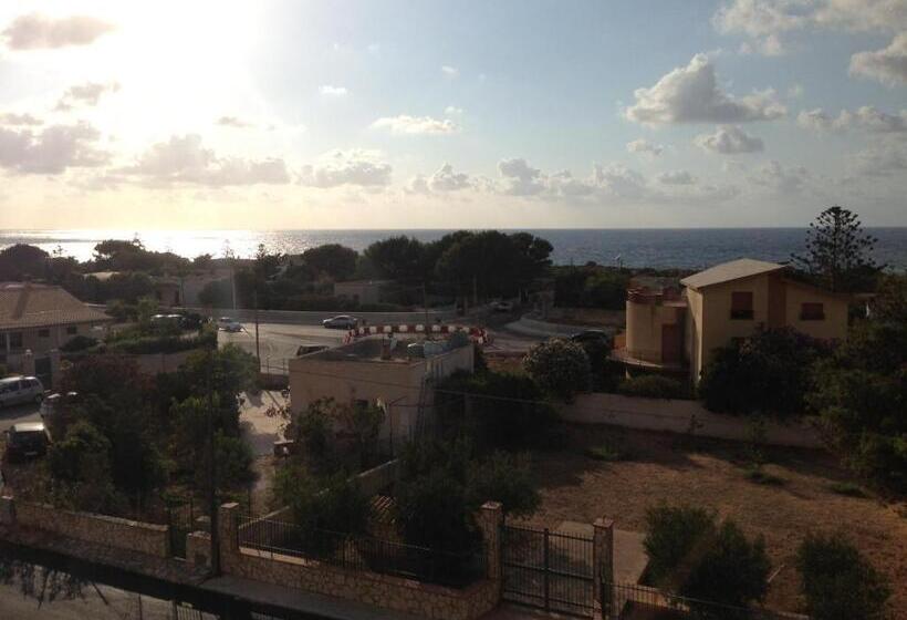 مبيت وإفطار Orlando Vacanze Camere