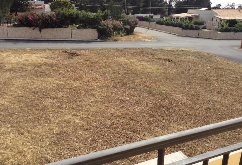 مبيت وإفطار Orlando Vacanze Camere