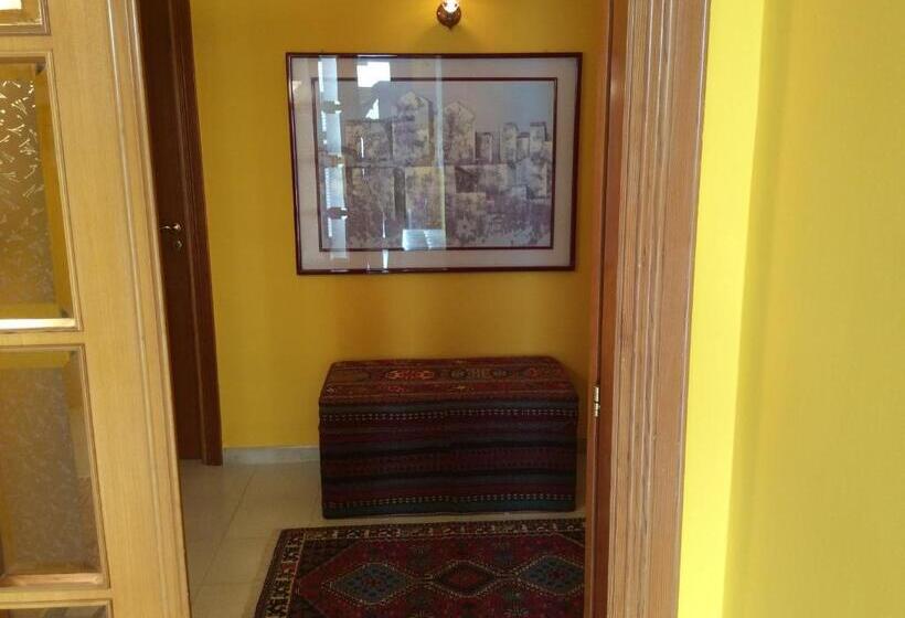 مبيت وإفطار Orlando Vacanze Camere