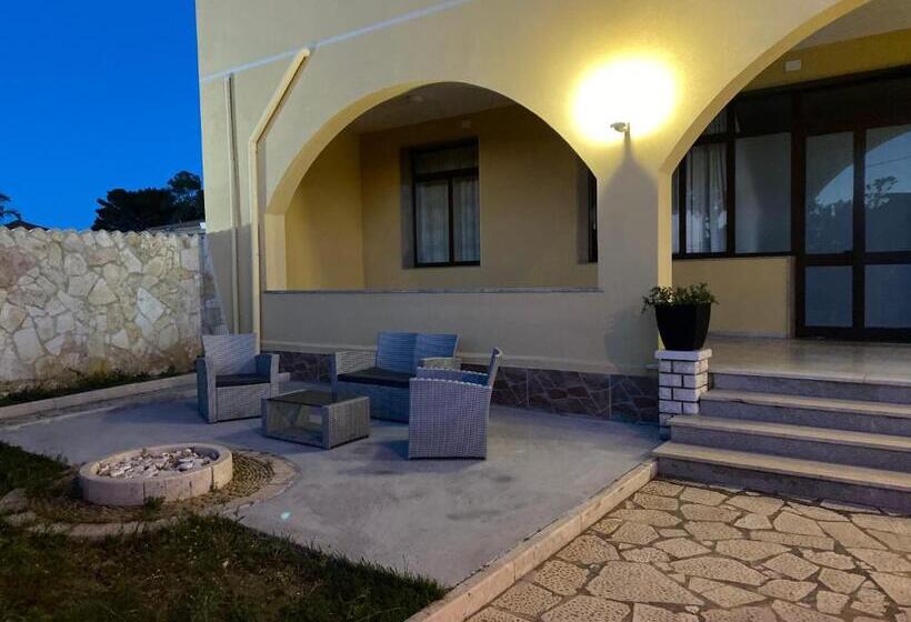 مبيت وإفطار Orlando Vacanze Camere