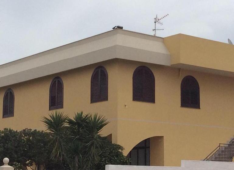 مبيت وإفطار Orlando Vacanze Camere