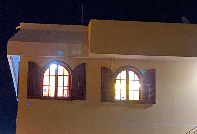 مبيت وإفطار Orlando Vacanze Camere