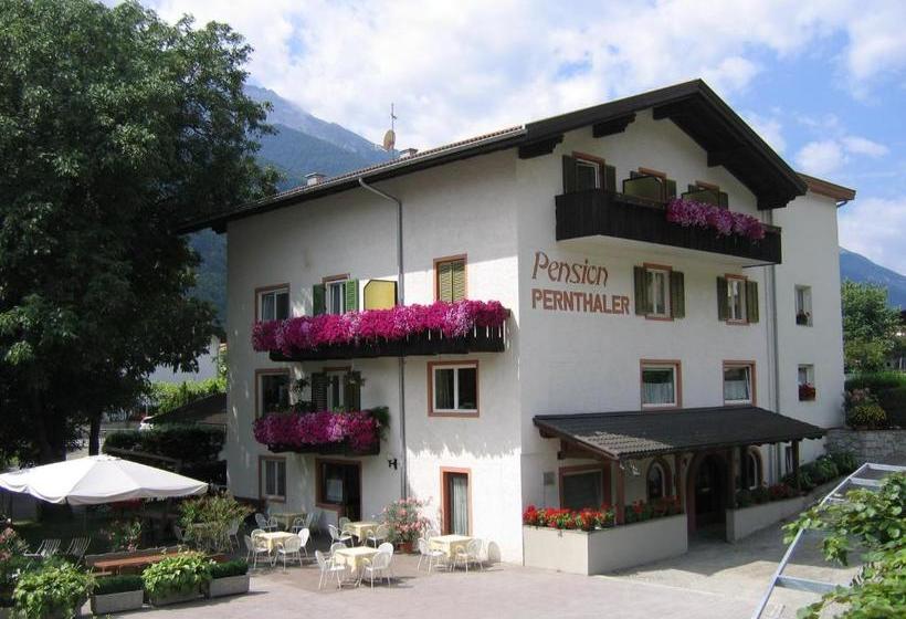 Bed and Breakfast Pension Pernthaler