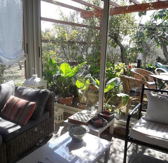 ベッドアンドブレックファースト Poggio La Grognola