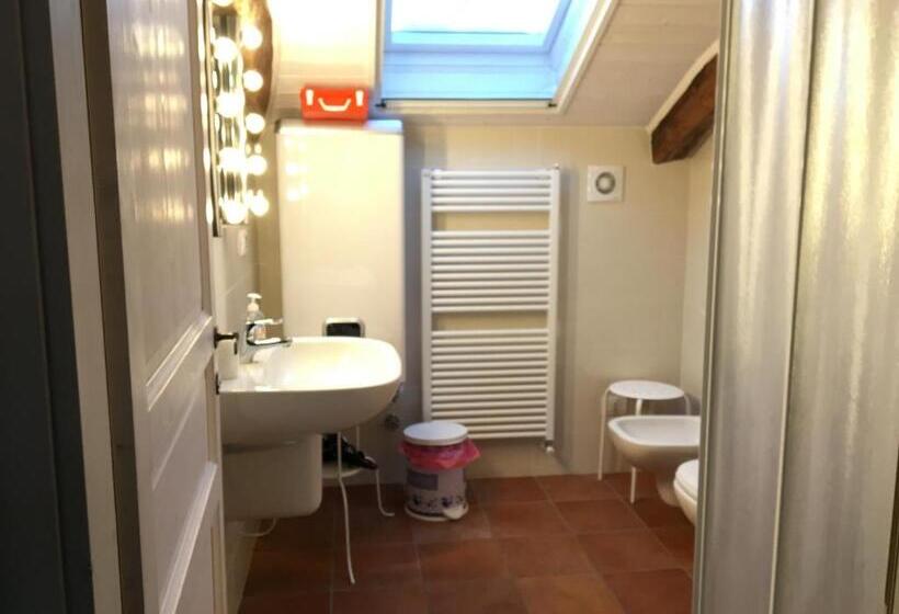 ベッドアンドブレックファースト Quattro Gatti