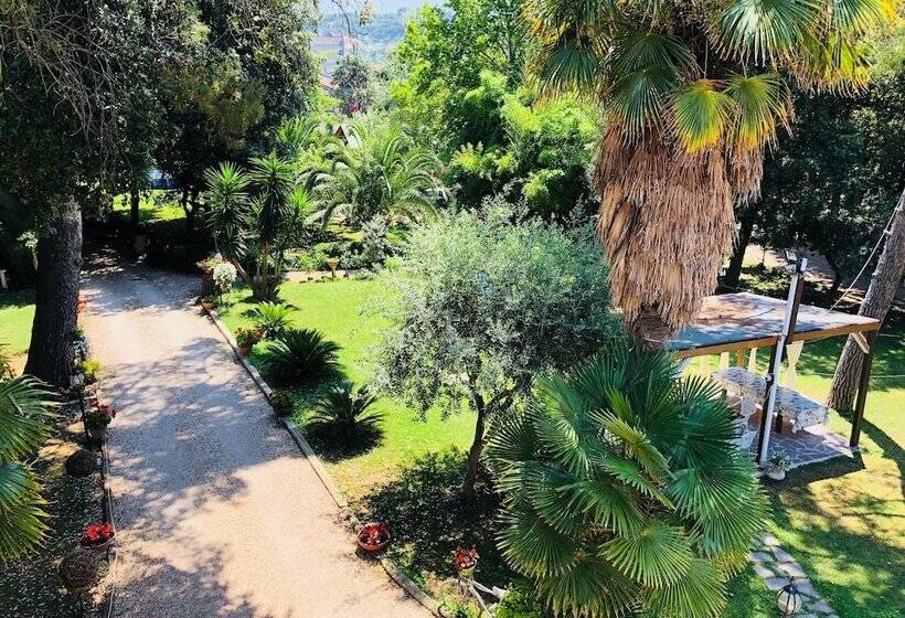 مبيت وإفطار Villa Berghella