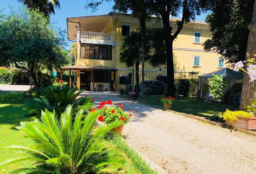 مبيت وإفطار Villa Berghella