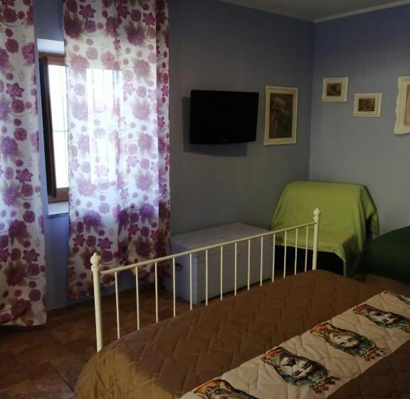 تختخواب و صبحانه Villa Felice