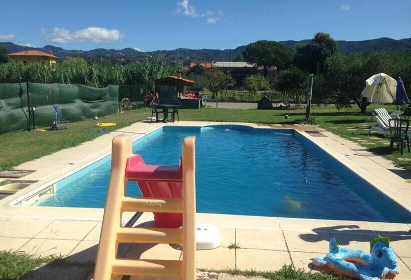 تختخواب و صبحانه Villa Naclerio