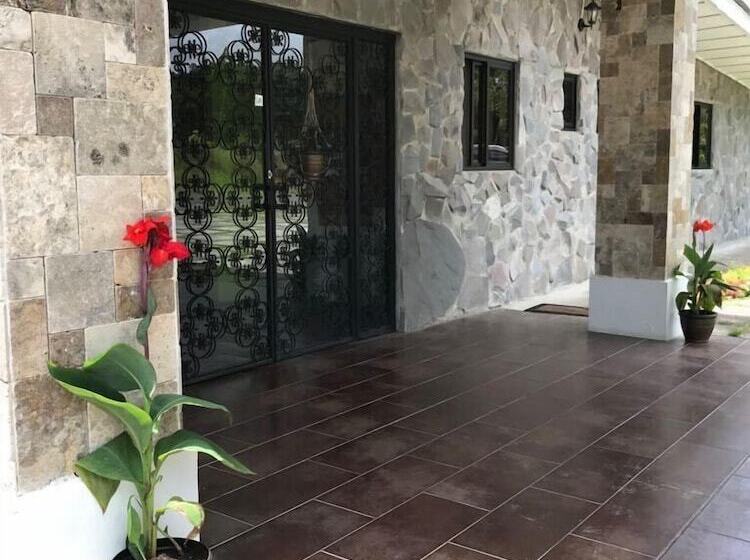 Boquete Lodge Hostel