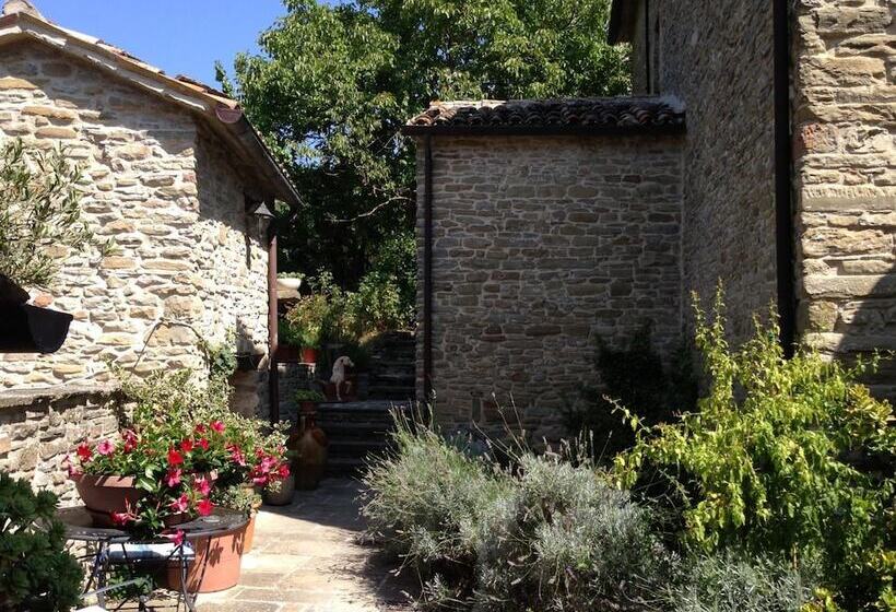 בית מלון כפרי Agriturismo Biologico Castello Della Pieve