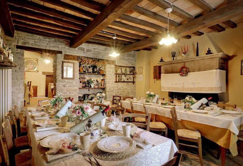 فندق Agriturismo Biologico Castello Della Pieve