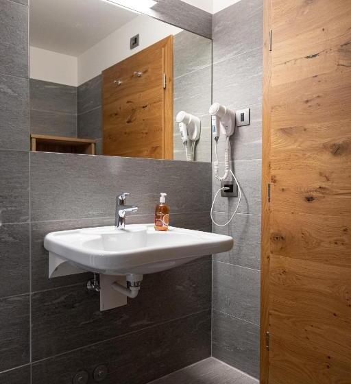 ホテル Albergo Belvedere