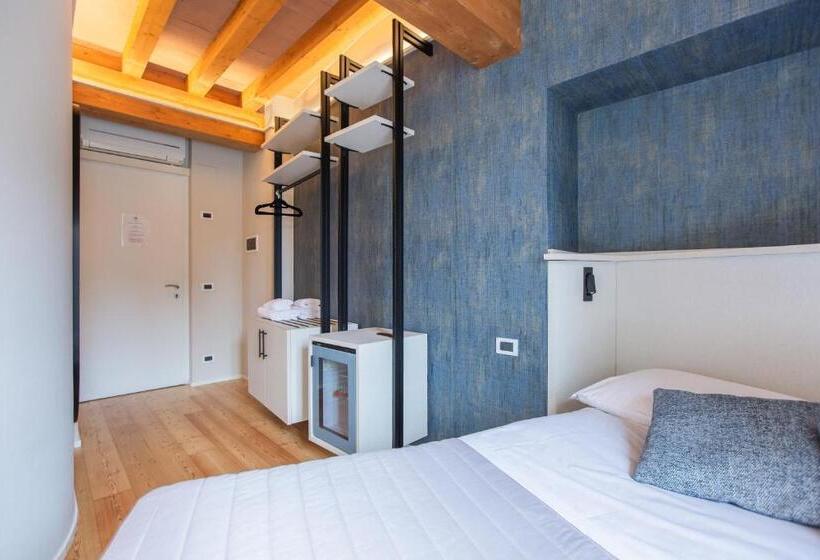 Отель Albergo Del Sole