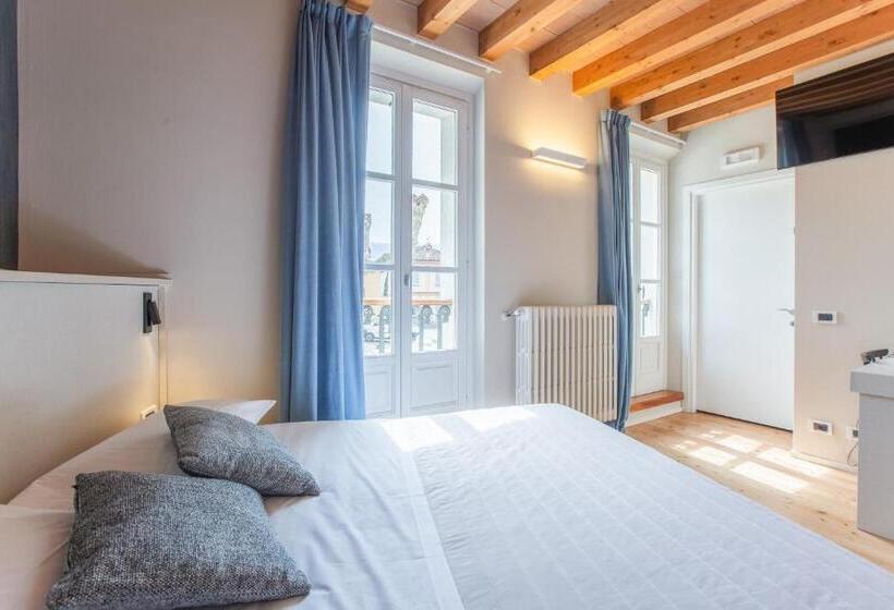 Отель Albergo Del Sole