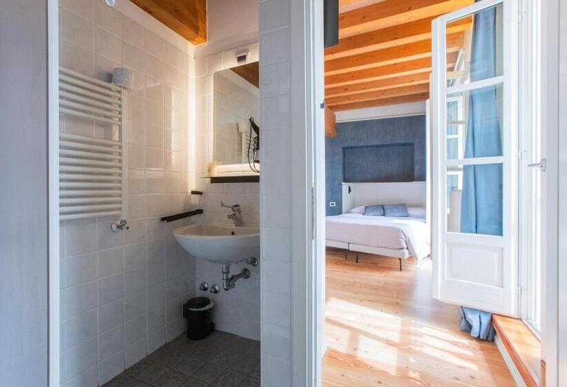 Отель Albergo Del Sole