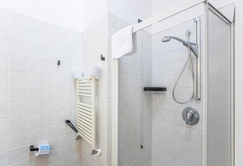 Отель Albergo Del Sole