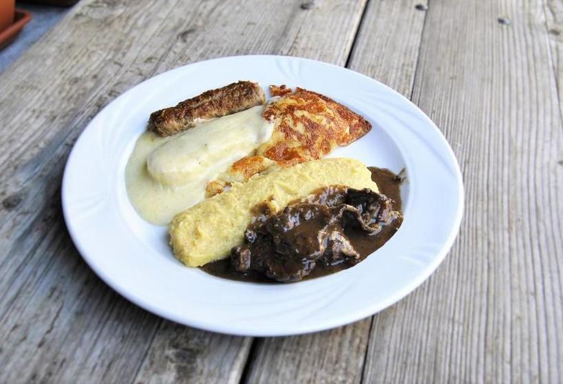 ホテル Albergo Nuoitas