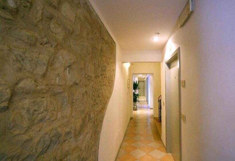 בית מלון כפרי Albergo Ristorante Corsini